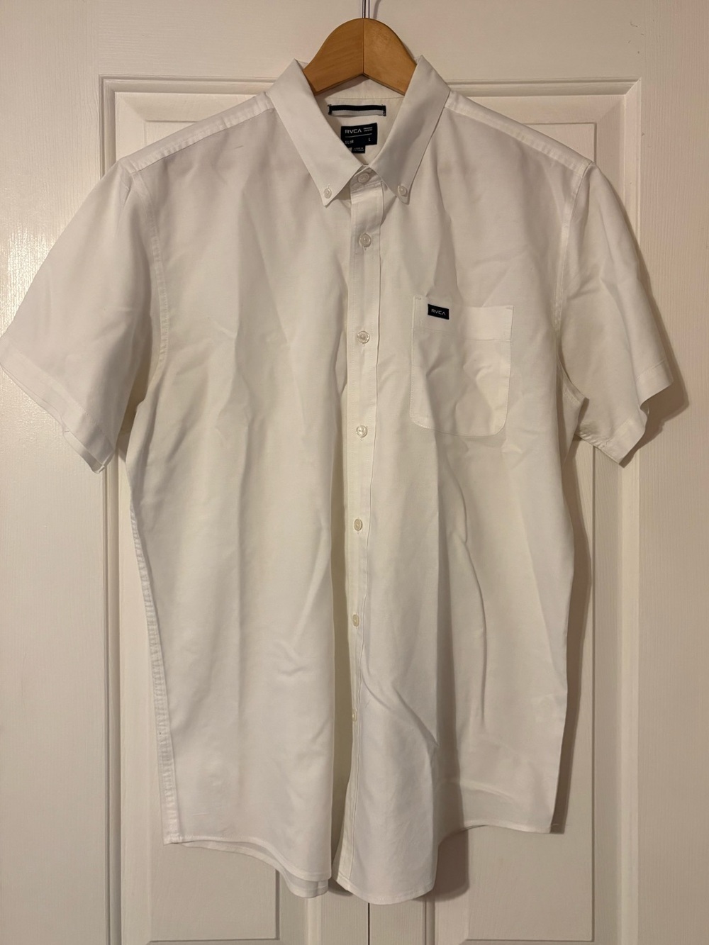 RVCA Slim Fit Men's Short Sleeve Button-Down Shirt - White